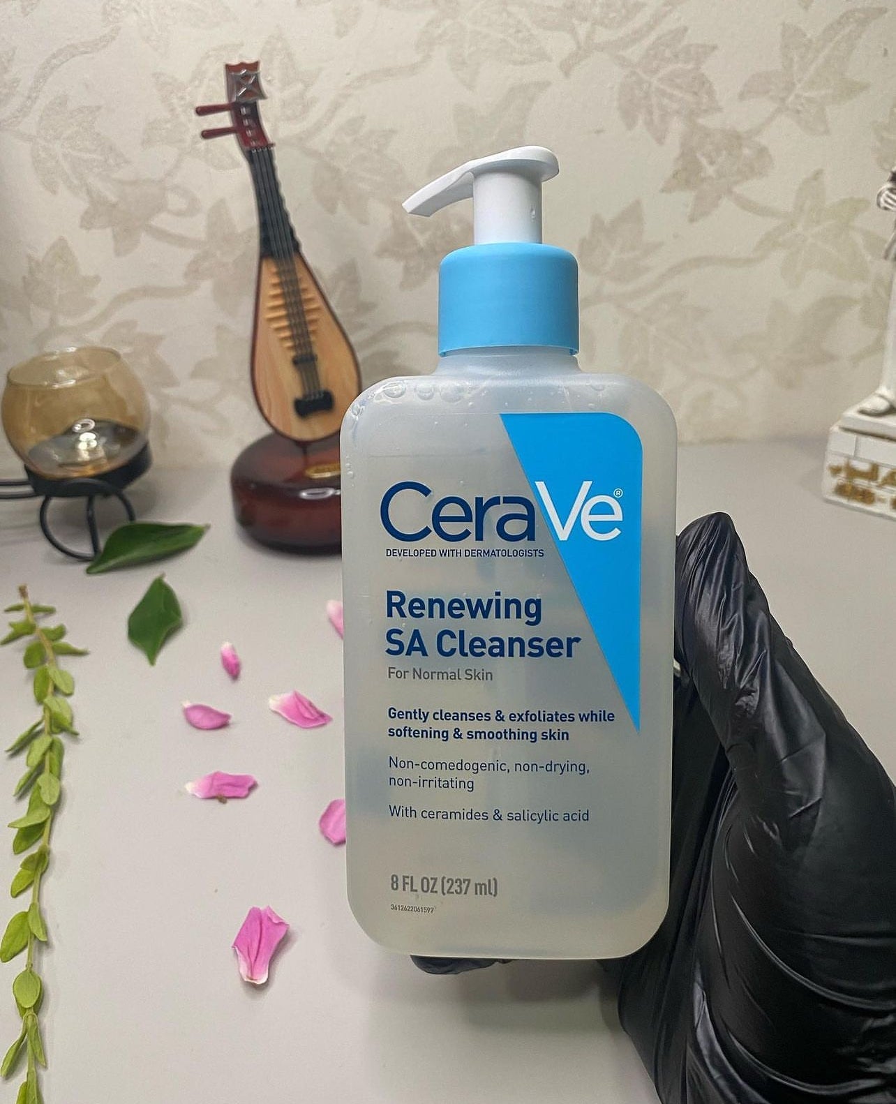 CeraVe Renewing SA Cleanser 237ML